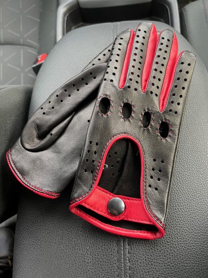 Women's driving gloves back with red highlights lambskin